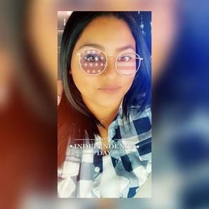 Meet your Posher, Yazmin